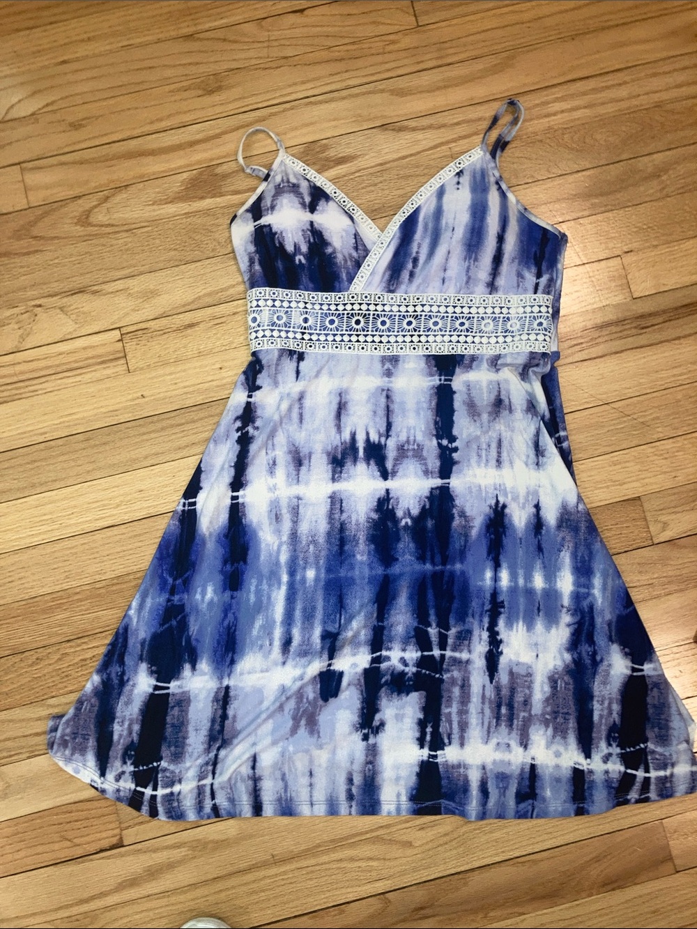LIKE NEW…Bluish/Purple & White Tie-Dye Mudd Summer Dress